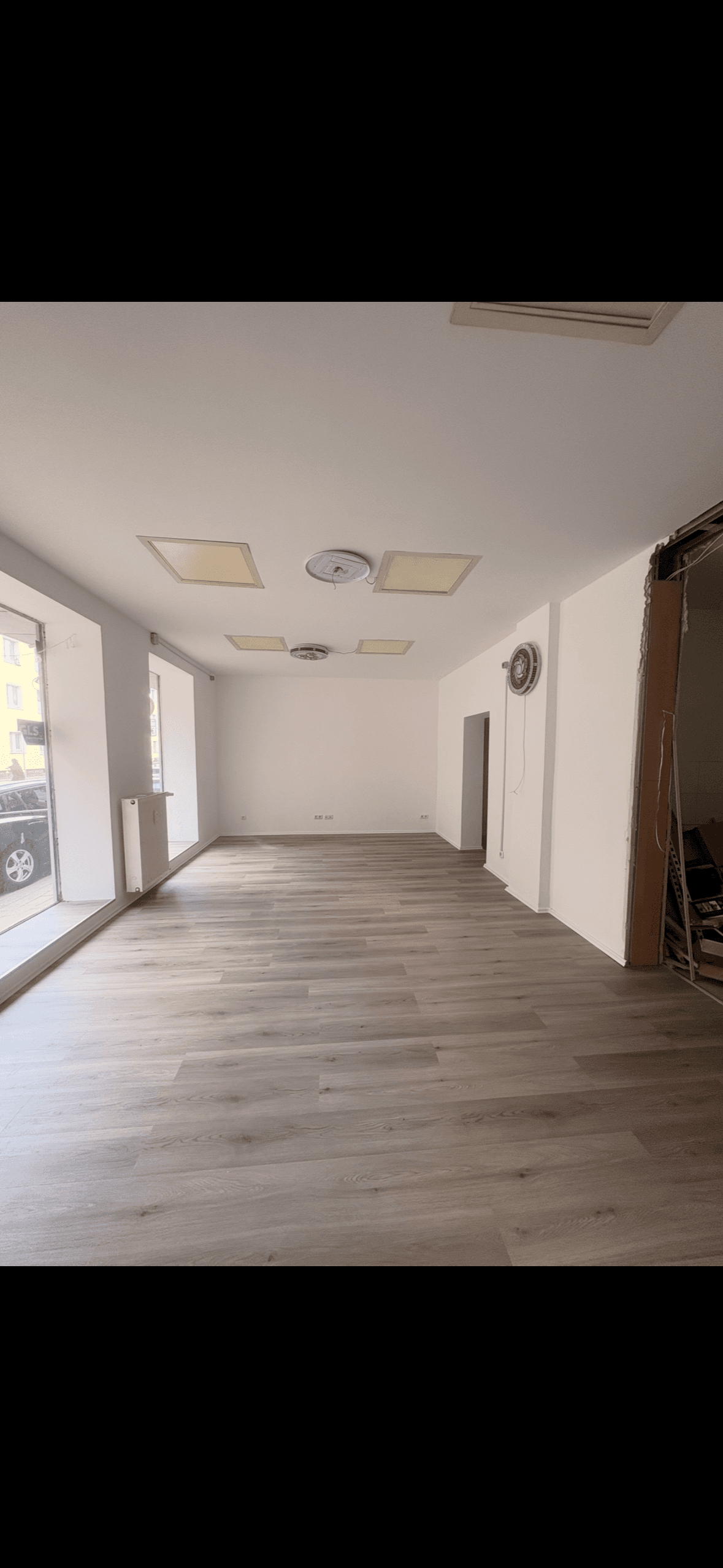Foto: Leeres Ladenlokal als Lager 72 m² in Oberhausen